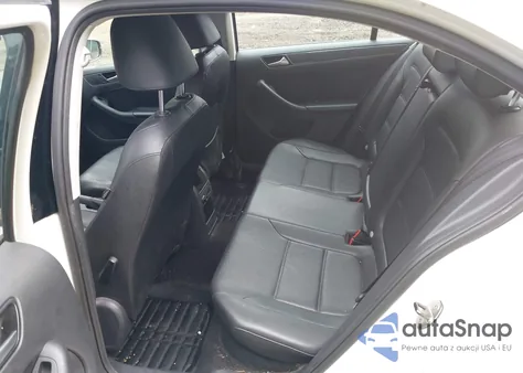 2014 Volkswagen Jetta 1.8T Se from USA, damaged, VIN 3VWD17AJ7EM242820